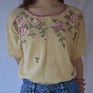 Vintage Tan Floral Rose Knitted Short Sleeve Sweater Top